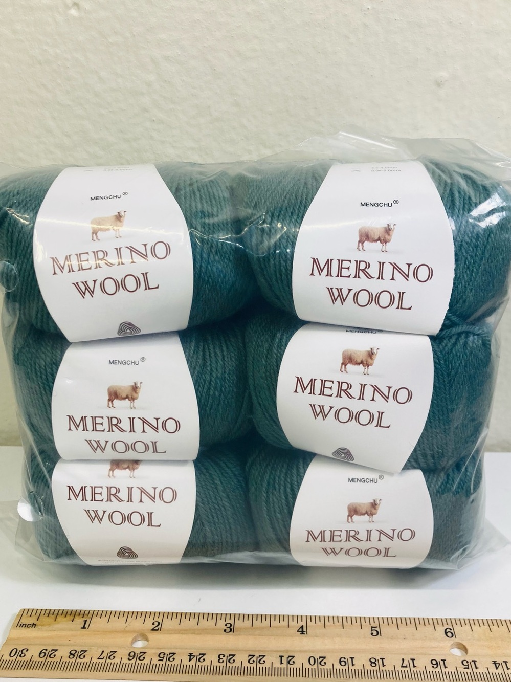 6 NWT ~300g Mengchu 100% Merino Wool Yarn color: Forest Green